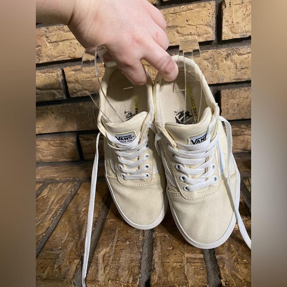 ‎Off
white vans - Picture 5 of 7
